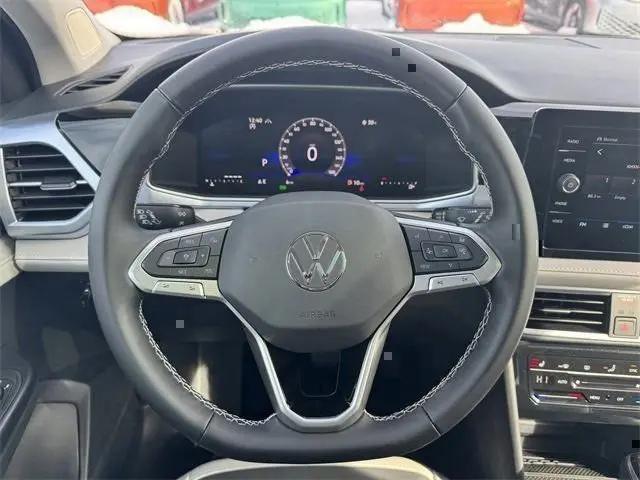 2026 Volkswagen Taos SE