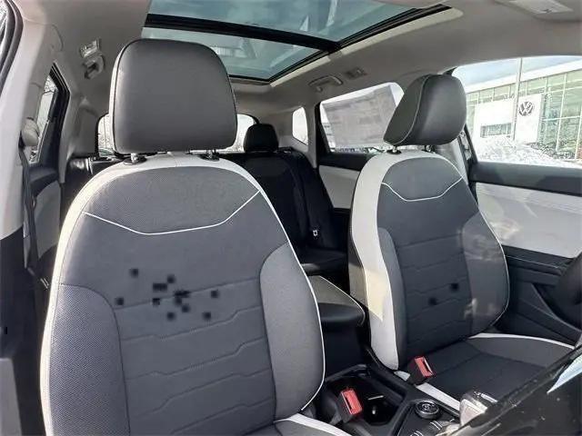 2026 Volkswagen Taos SE