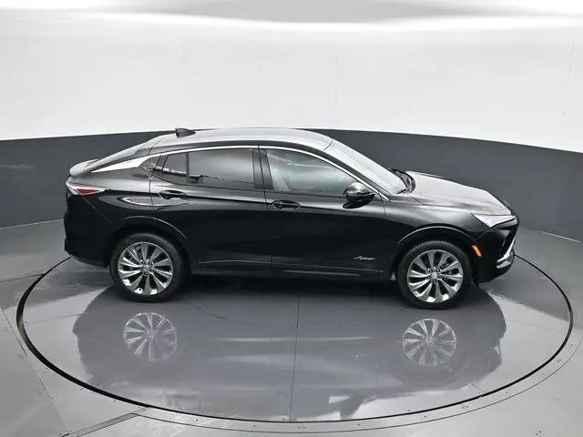 2026 Buick NV Avenir FWD