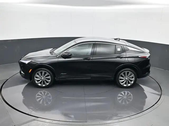 2026 Buick NV Avenir FWD