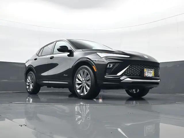 2026 Buick NV Avenir FWD