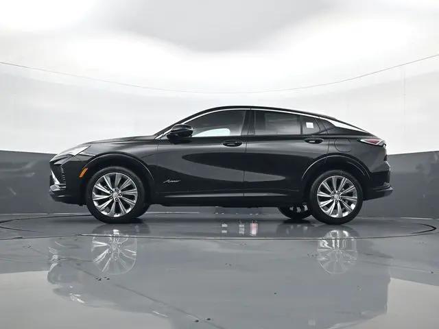 2026 Buick NV Avenir FWD