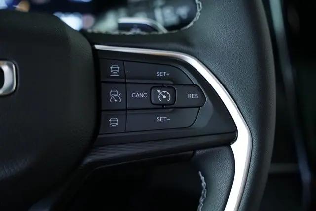 2025 Jeep Grand Cherokee Altitude X 4x4