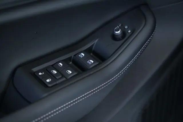 2025 Jeep Grand Cherokee Altitude X 4x4