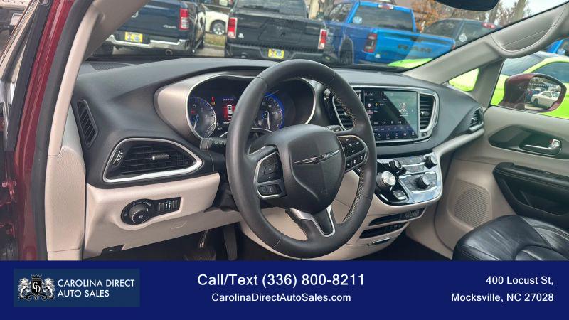 2022 Chrysler Pacifica Touring L