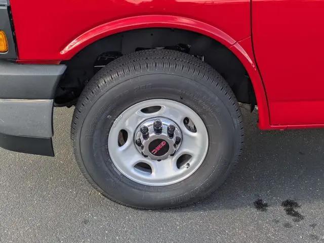 2025 GMC Savana Cargo RWD 3500 Extended Wheelbase Work Van