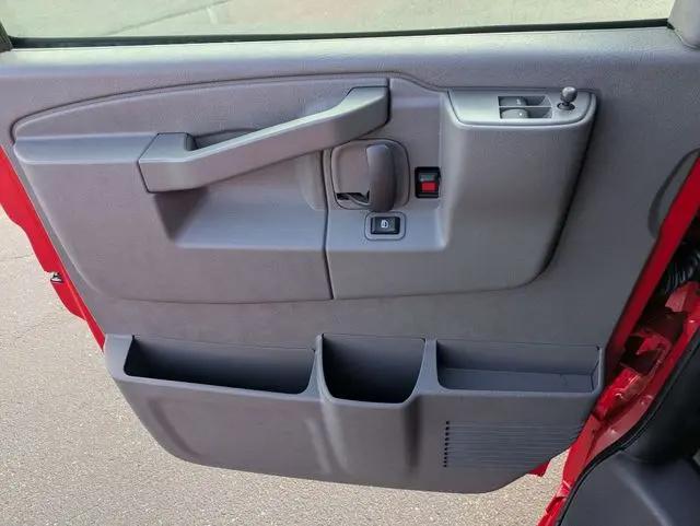 2025 GMC Savana Cargo RWD 3500 Extended Wheelbase Work Van