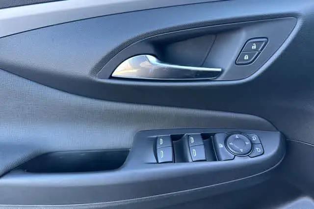 2026 Buick NV Preferred FWD