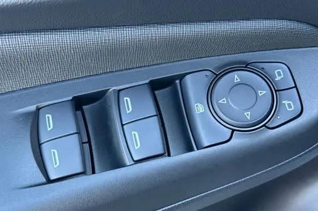 2026 Buick NV Preferred FWD