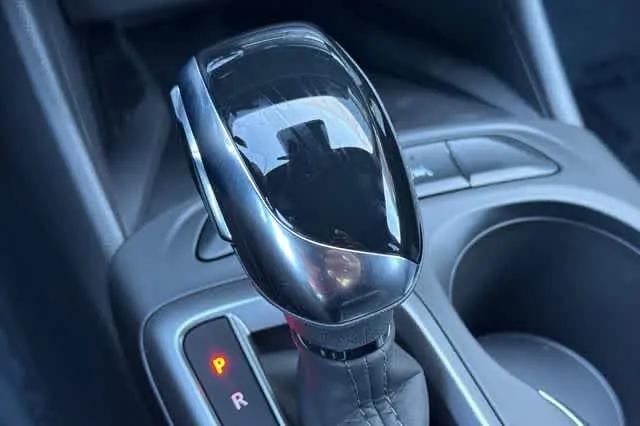 2026 Buick NV Preferred FWD