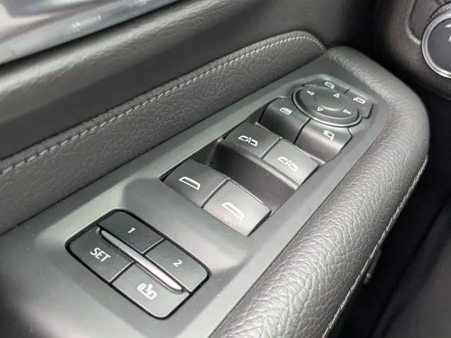 2022 GMC Yukon 4WD Denali