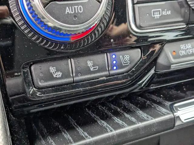 2022 GMC Yukon 4WD Denali