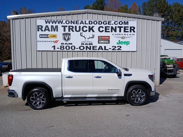 2023 GMC Sierra 1500 4WD Crew Cab Short Box SLT 2023 GMC Sierra 1500 4WD Crew Cab Short Box SLT