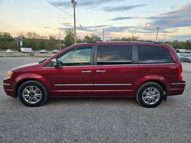 2010 Chrysler Town & Country New Limited for sale near Delaware, OH
