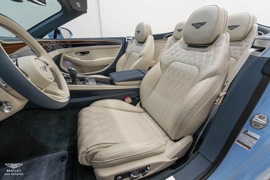 2026 Bentley Continental GTC Azure - Photo 7