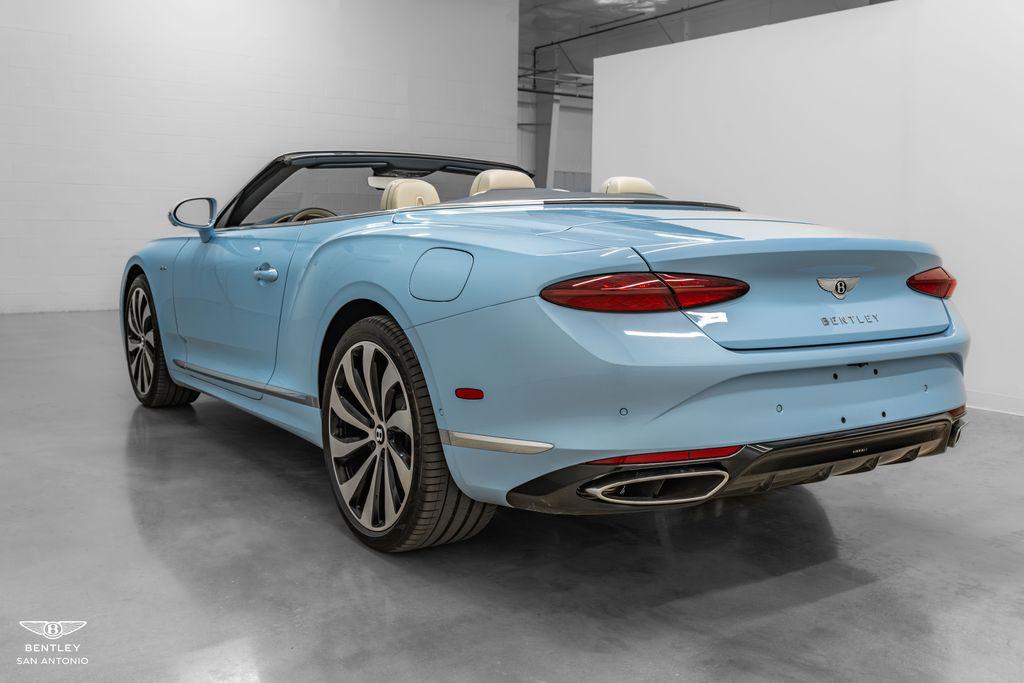 2026 Bentley Continental GTC Azure - Photo 18