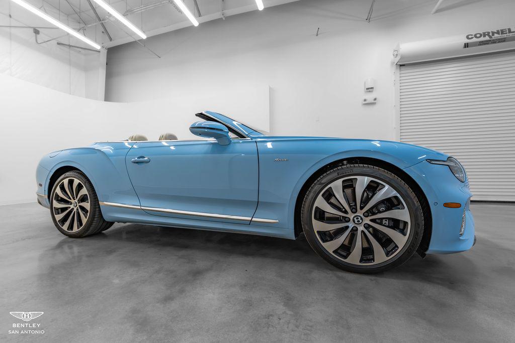 2026 Bentley Continental GTC Azure - Photo 25