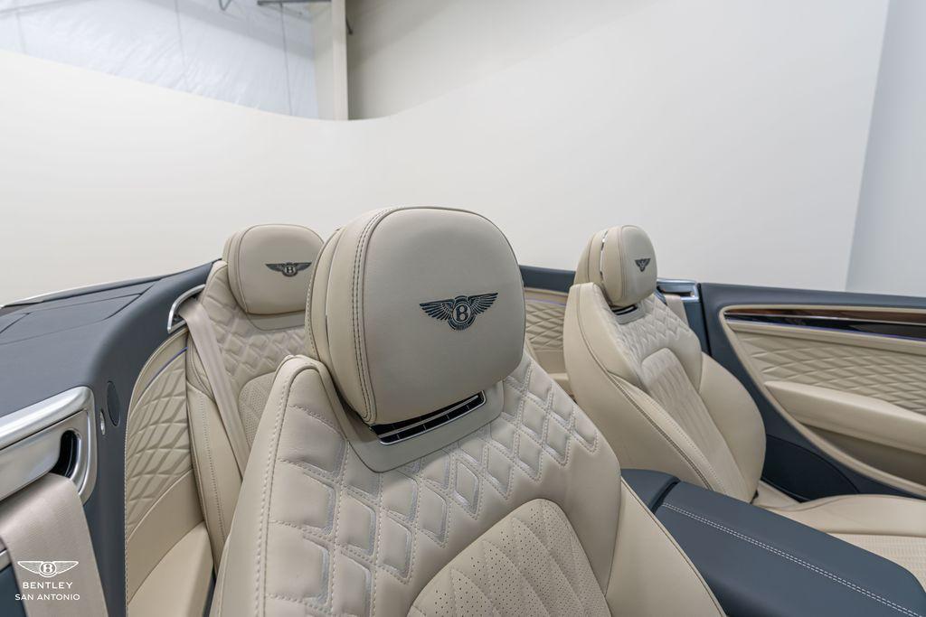 2026 Bentley Continental GTC Azure - Photo 29