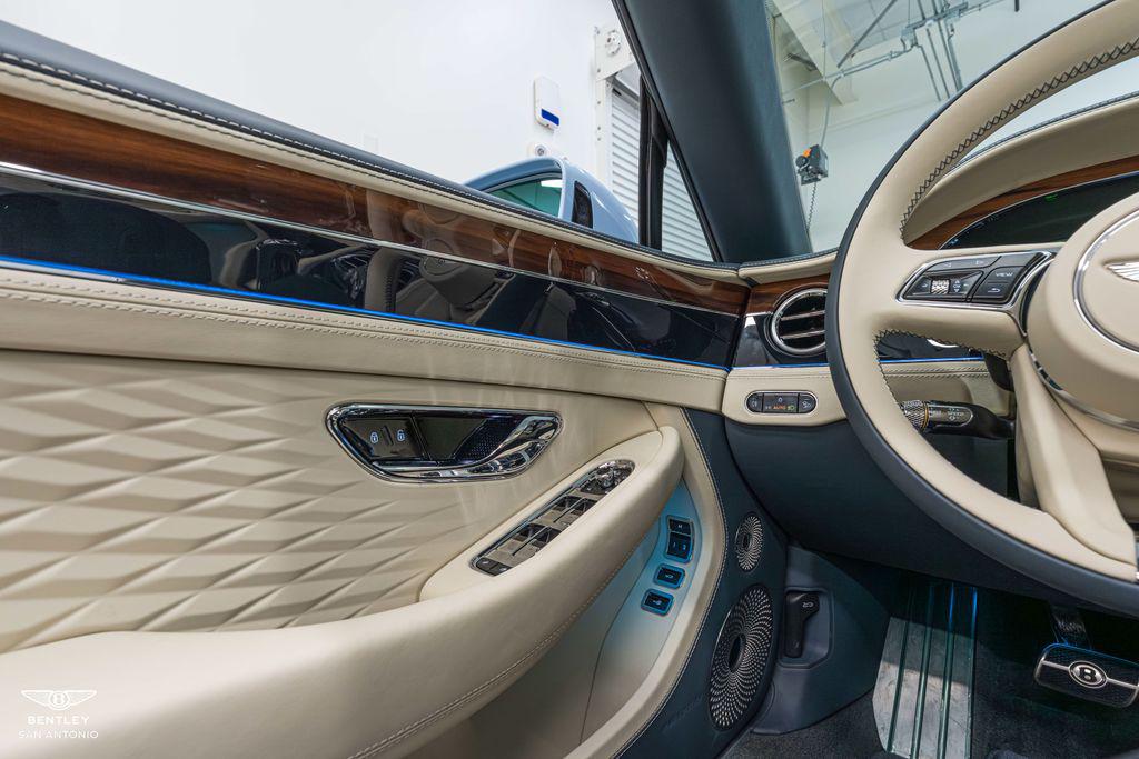 2026 Bentley Continental GTC Azure - Photo 44