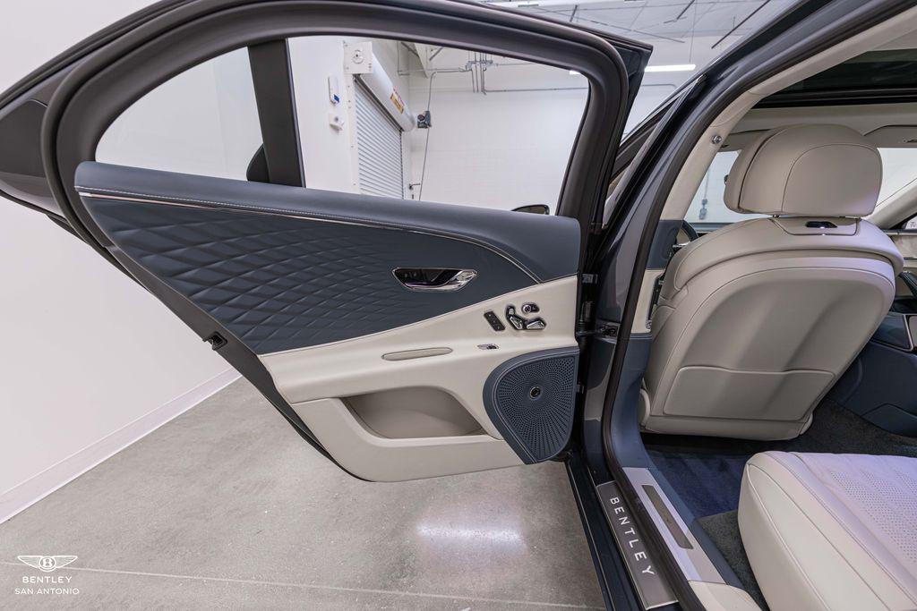 2026 Bentley Flying Spur Azure - Photo 39