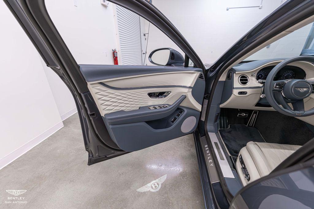 2026 Bentley Flying Spur Azure - Photo 40