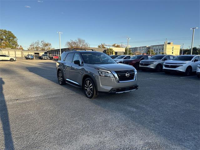 2023 Nissan Pathfinder Platinum 4WD 2023 Nissan Pathfinder Platinum 4WD