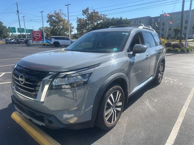 2024 Nissan Pathfinder Platinum 4WD