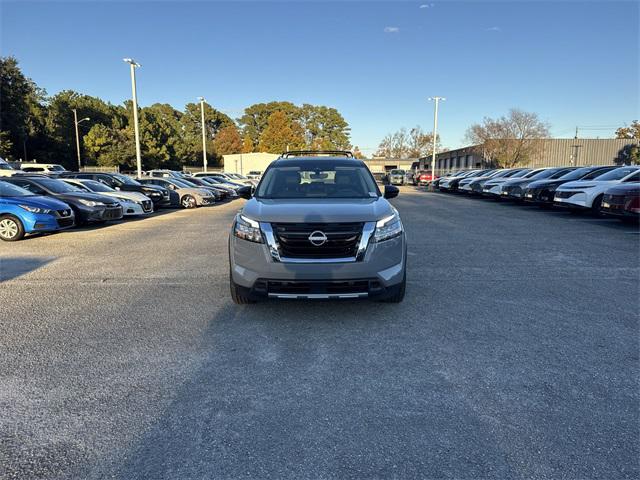 2023 Nissan Pathfinder Platinum 4WD 2023 Nissan Pathfinder Platinum 4WD