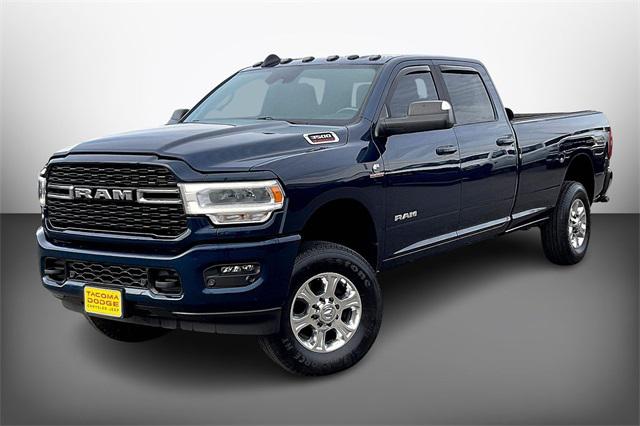 2022 RAM 3500 Big Horn Crew Cab 4x4 8 Box