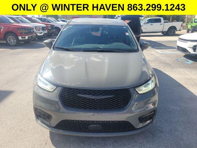 2022 Chrysler Pacifica Hybrid Touring L