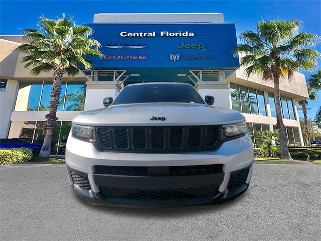 2022 Jeep Grand Cherokee L Altitude 4x4 2022 Jeep Grand Cherokee L Altitude 4x4