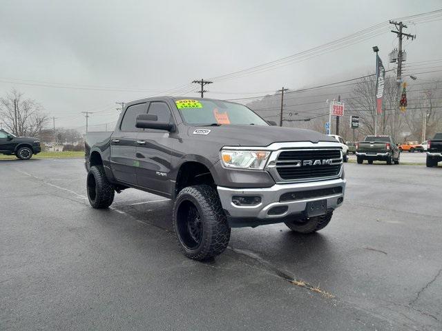 2019 RAM 1500 Big Horn/Lone Star Crew Cab 4x4 57 Box 2019 RAM 1500 Big Horn/Lone Star Crew Cab 4x4 57 Box