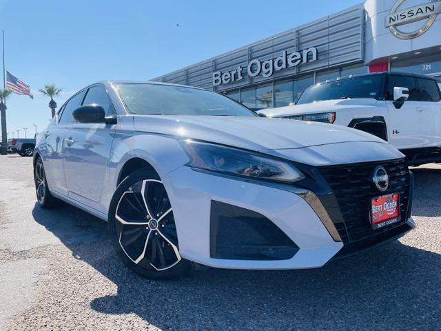 2023 Nissan Altima SR FWD 2023 Nissan Altima SR FWD