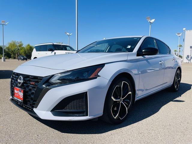 2023 Nissan Altima SR FWD 2023 Nissan Altima SR FWD