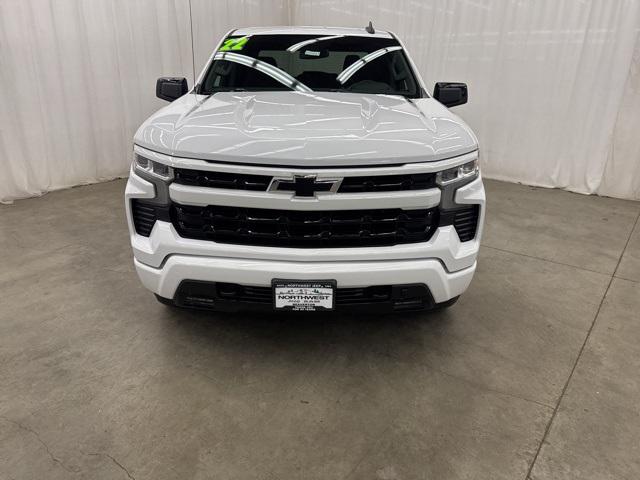 2022 Chevrolet Silverado 1500 4WD Crew Cab Short Bed RST