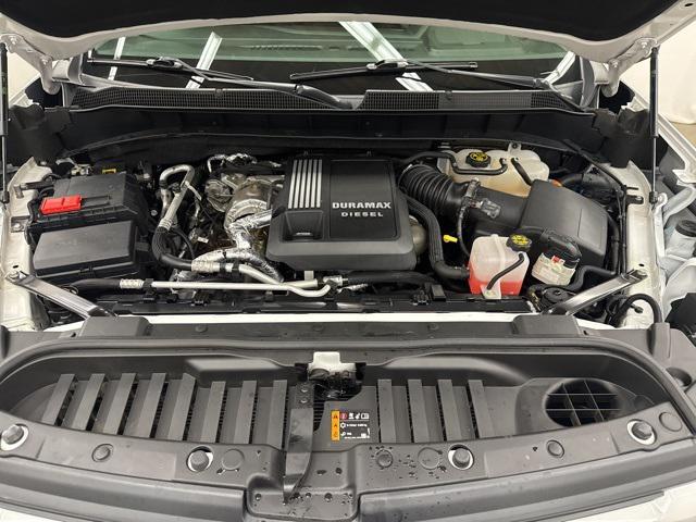 2022 Chevrolet Silverado 1500 4WD Crew Cab Short Bed RST