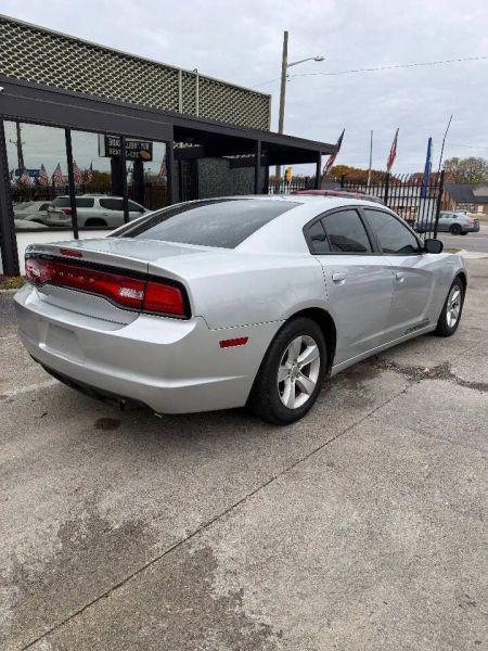 2012 Dodge Charger SE