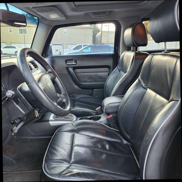 2006 HUMMER H3 Base