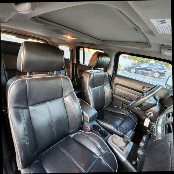 2006 HUMMER H3 Base