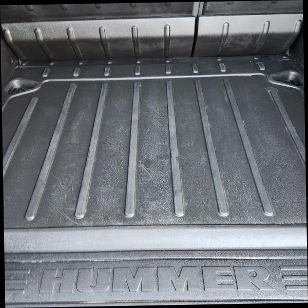 2006 HUMMER H3 Base