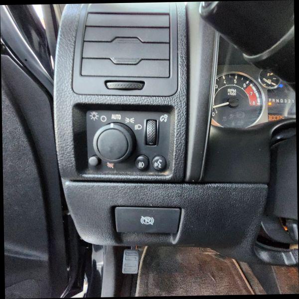 2006 HUMMER H3 Base