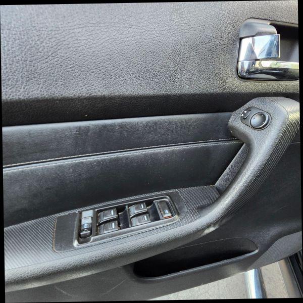 2006 HUMMER H3 Base