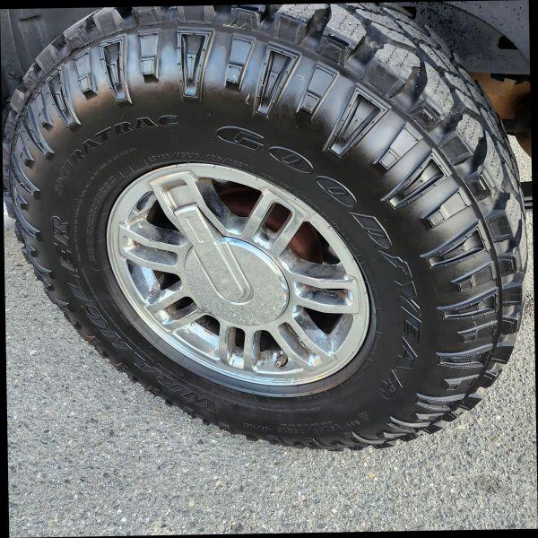 2006 HUMMER H3 Base