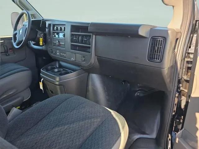 2025 Chevrolet Express Cargo Van RWD 2500 Regular Wheelbase WT