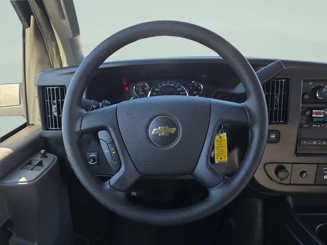 2025 Chevrolet Express Cargo Van RWD 2500 Regular Wheelbase WT