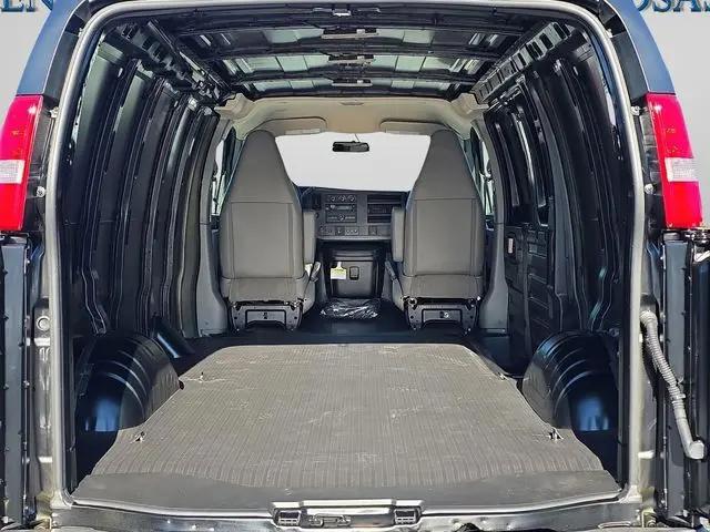2025 Chevrolet Express Cargo Van RWD 2500 Regular Wheelbase WT
