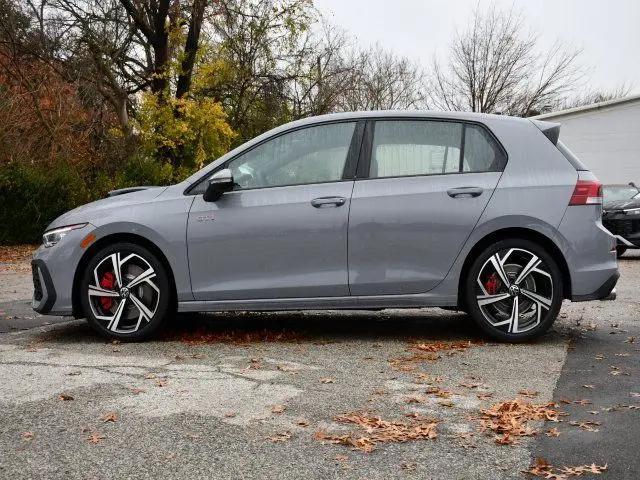 2026 Volkswagen Golf GTI SE