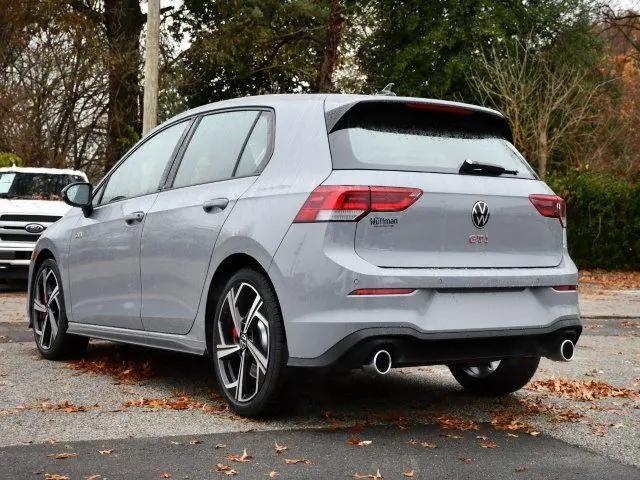 2026 Volkswagen Golf GTI SE