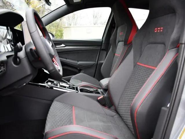 2026 Volkswagen Golf GTI SE