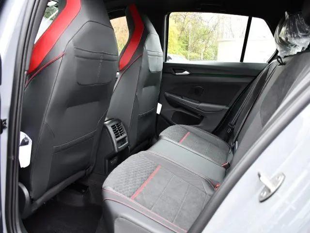 2026 Volkswagen Golf GTI SE